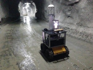 Robot in tunnel